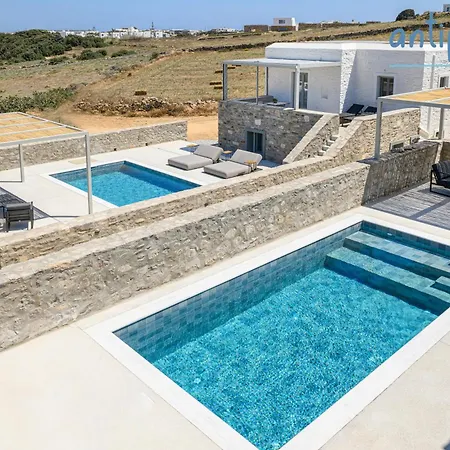 Antiparoshomes * Antiparos
